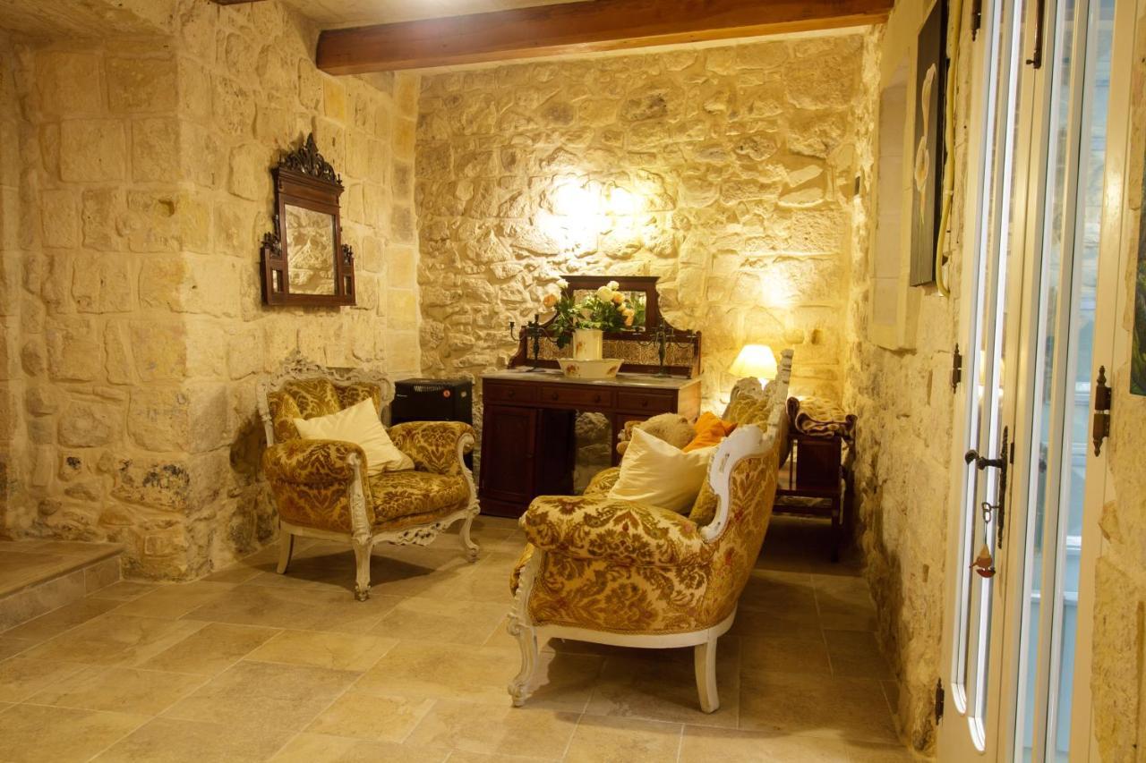 Town House Steeped In History Villa Rabat Eksteriør bilde