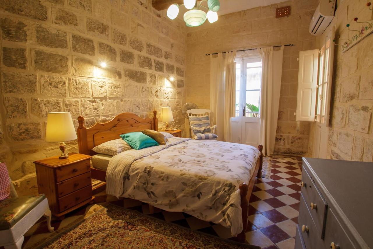 Town House Steeped In History Villa Rabat Eksteriør bilde